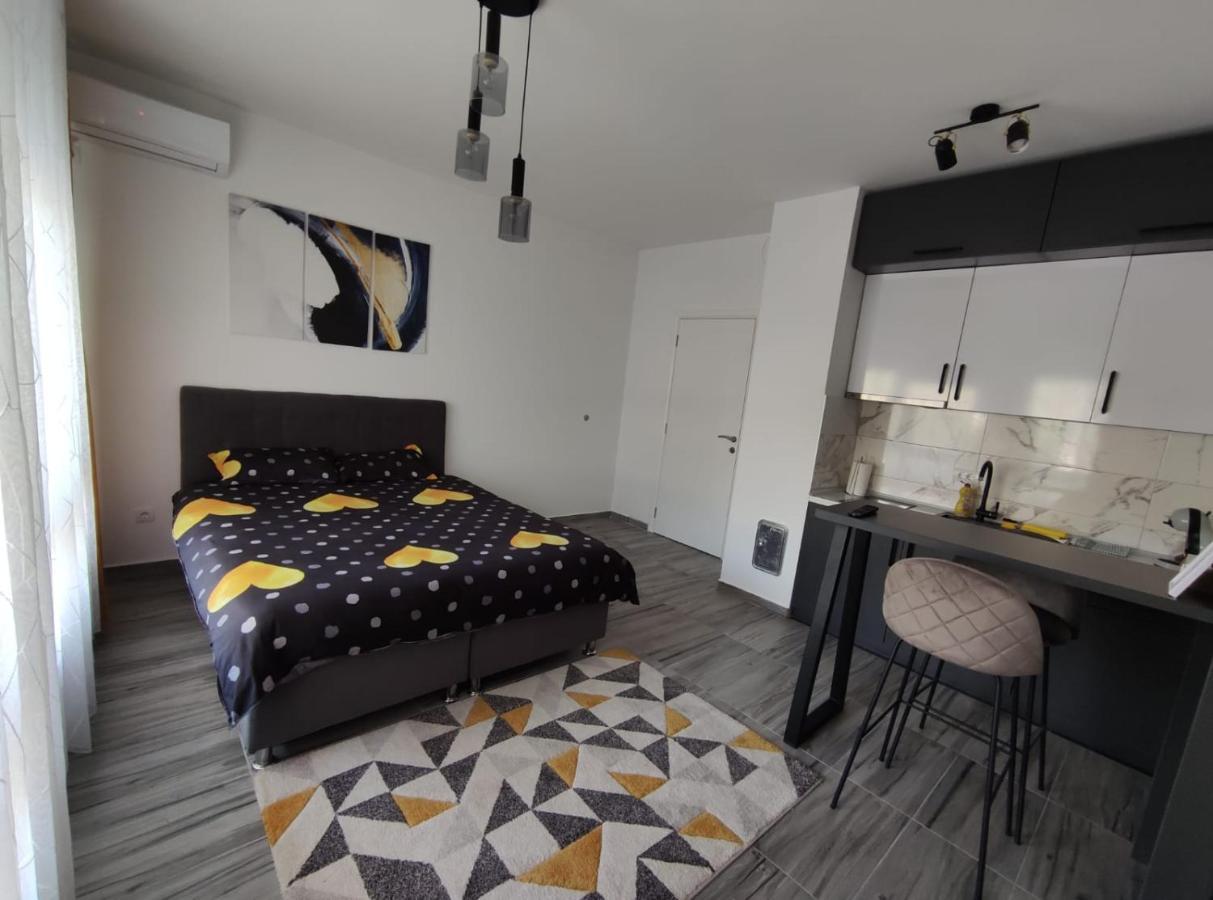 Maletic Apartment *